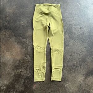 Lululemon leggings size 4